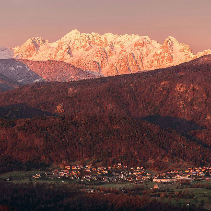 Pr' Konjič The Region